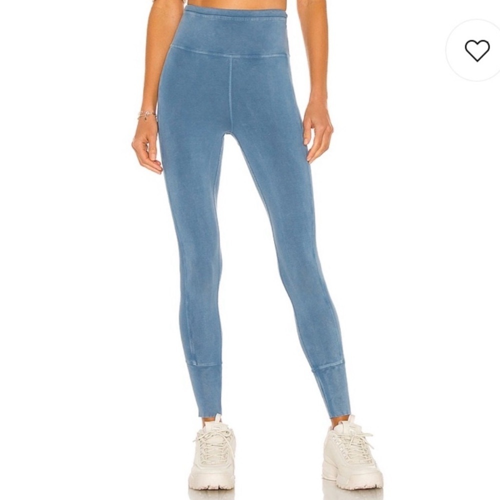 FP Movement Hot Shot Legging in Apres Blue
FREE PEOPLE